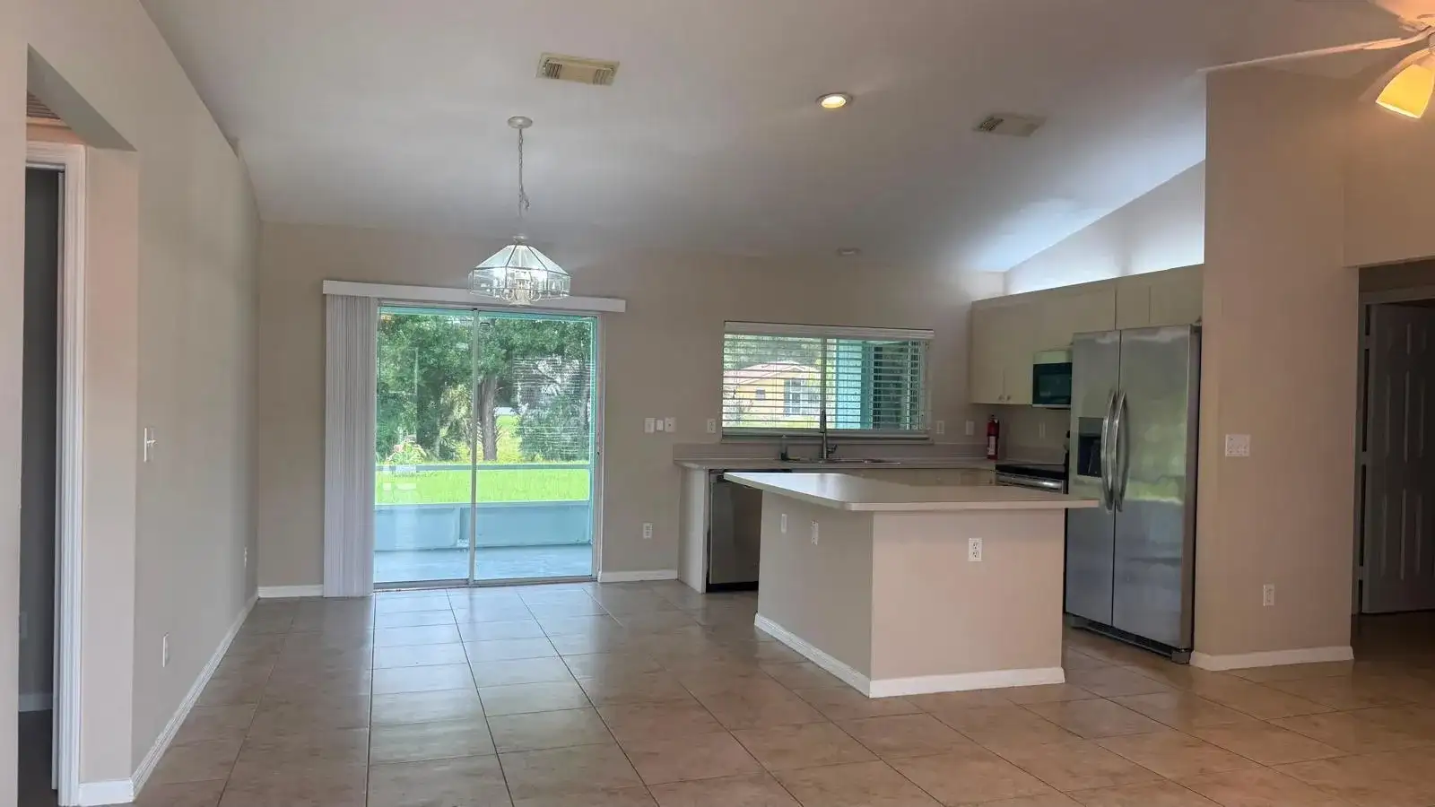 2847 SW SOUTH CALABRIA Circle, Port St. Lucie FL 34953 photo 3