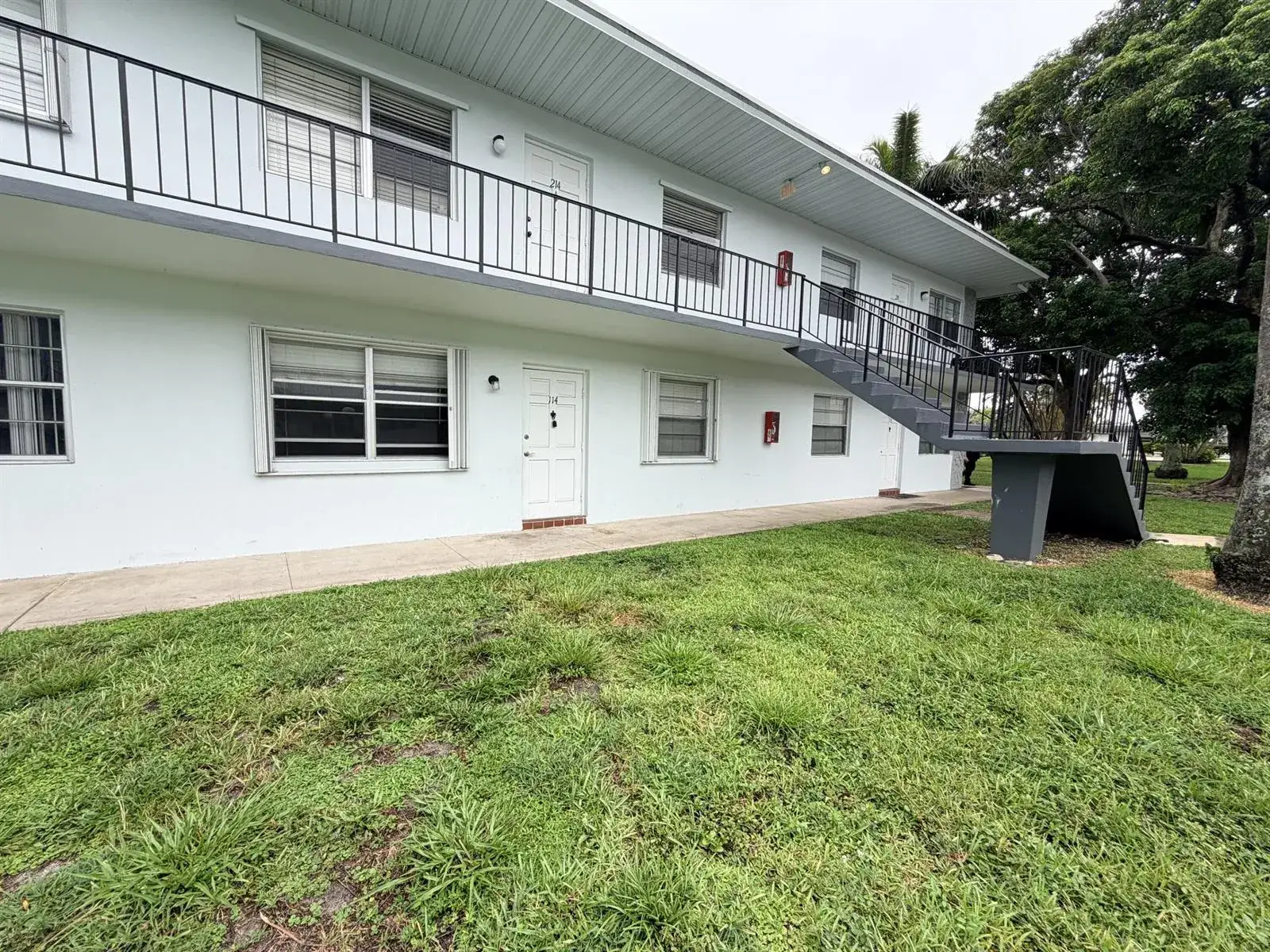 6191 SW 37th Street Apt 114, Davie FL 33314