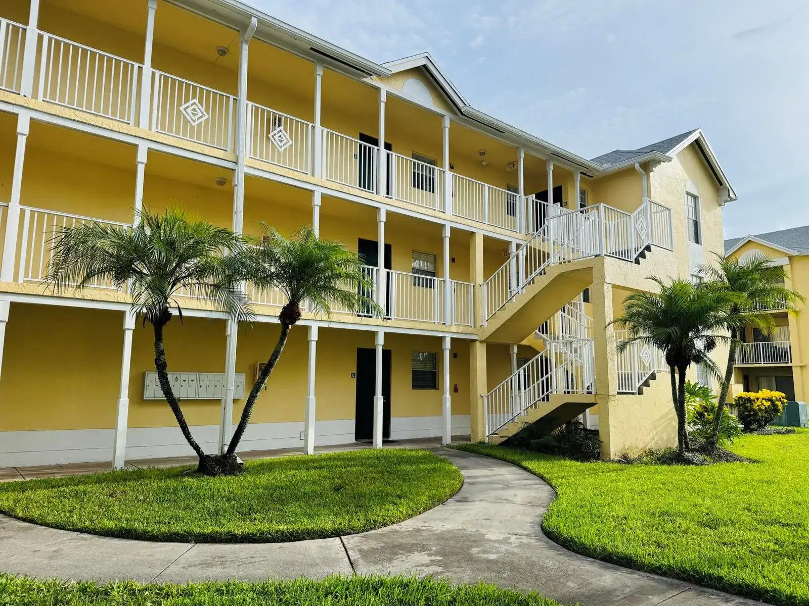 6323 La Costa Drive # H, Boca Raton FL 33433
