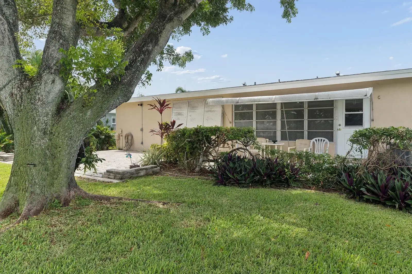 255 High Point Court # C, Boynton Beach FL 33435 photo 2
