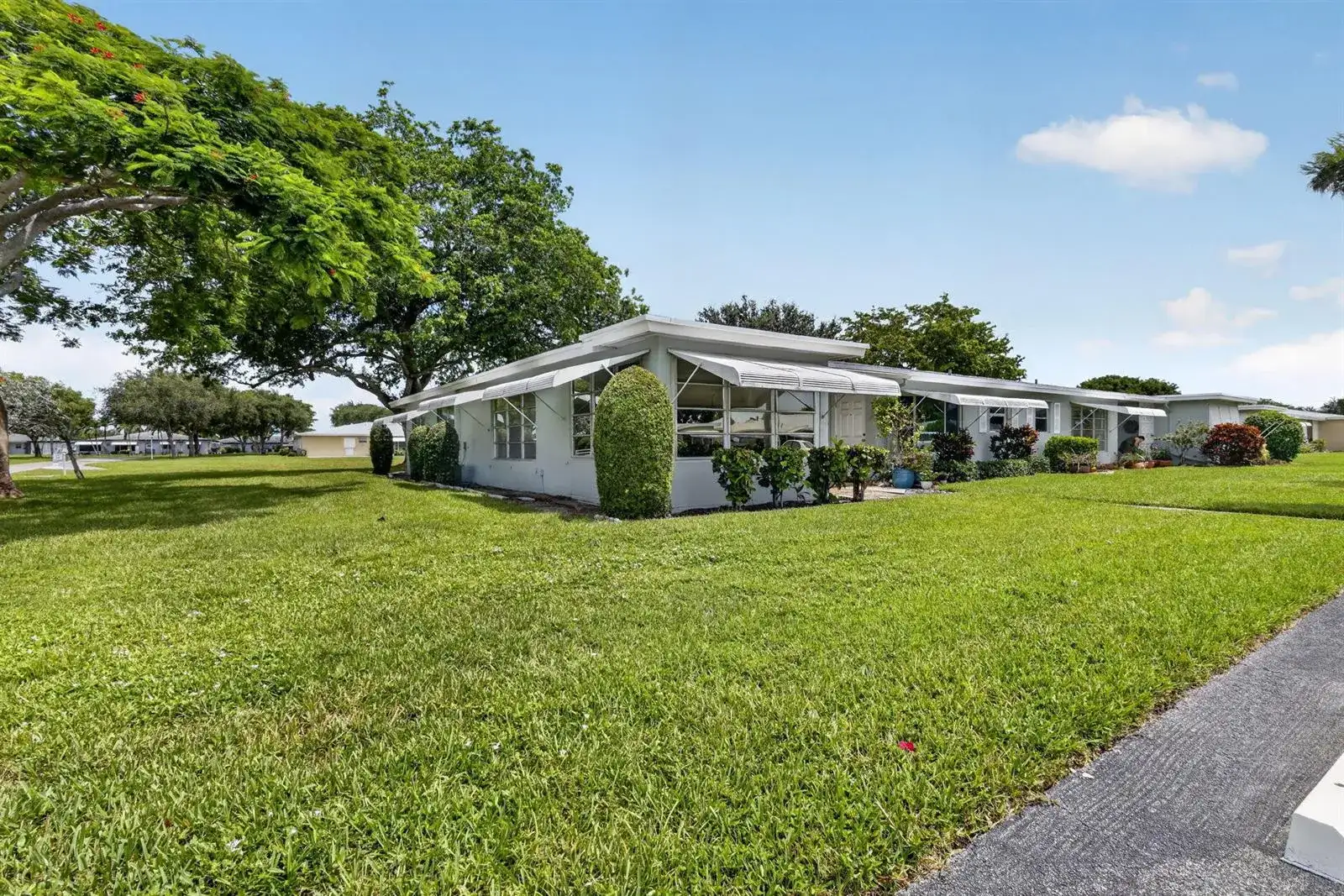 235 E HIGH POINT Court E # A, Delray Beach FL 33445 photo 2
