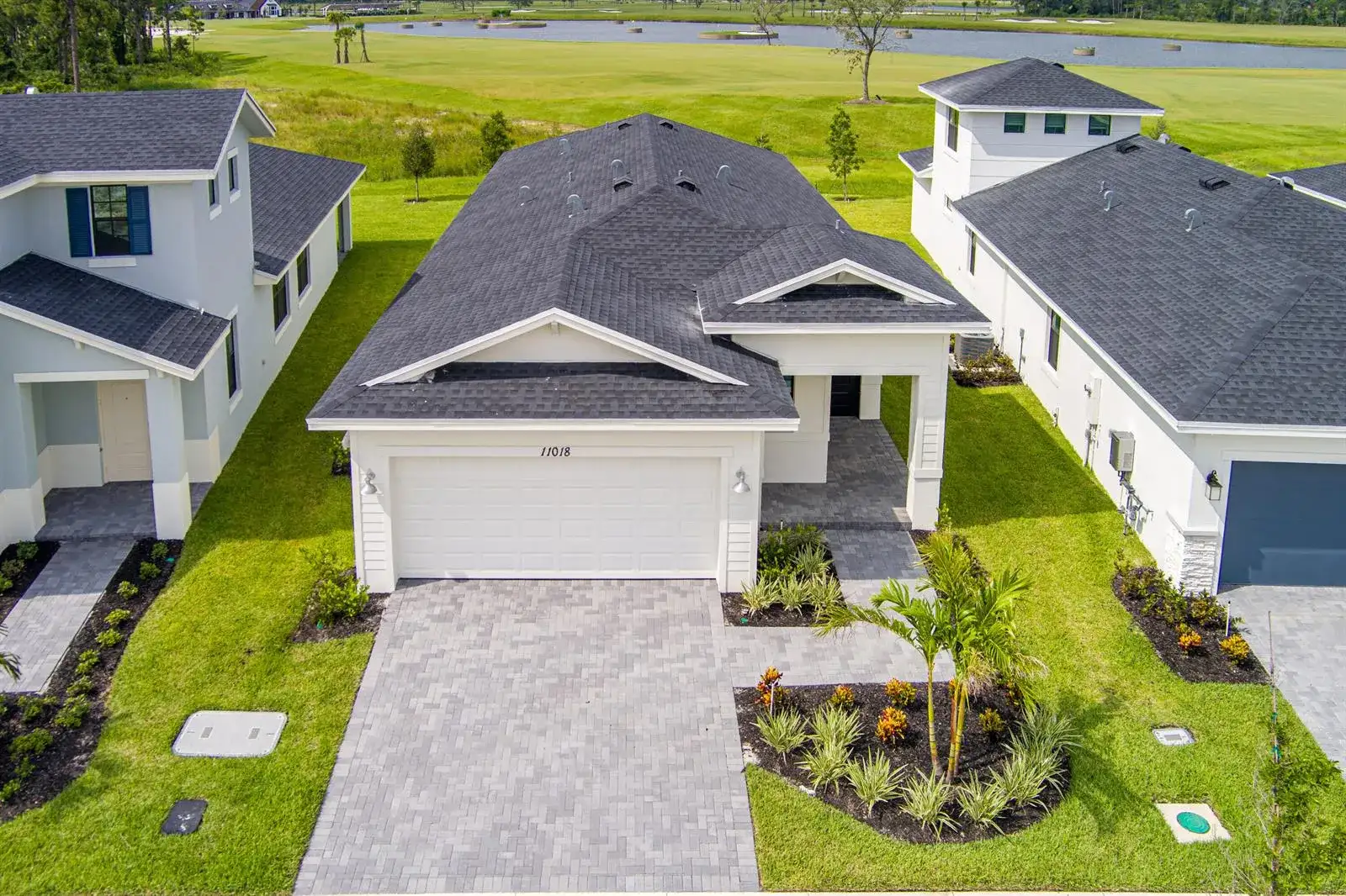 11018 NW GLYNLEA Boulevard N, Port St. Lucie FL 34987 photo 2