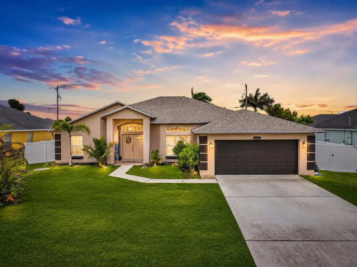 1929 SW Breezeway Street, Port St. Lucie FL 34987