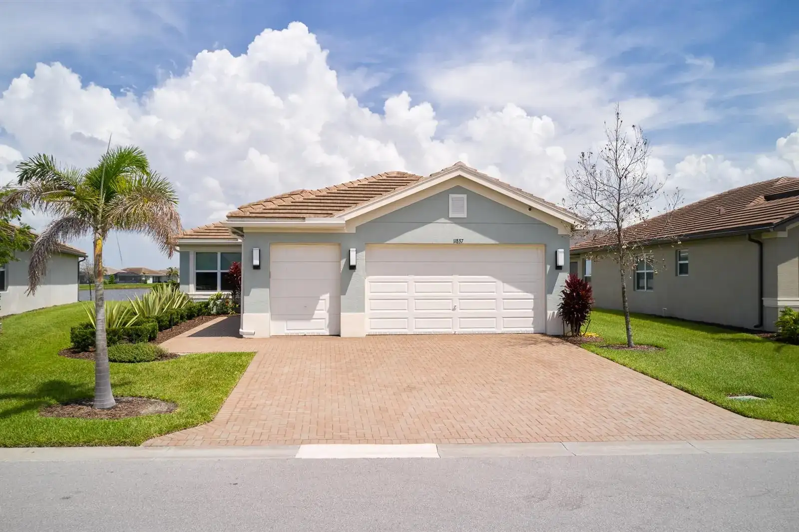 11837 SW Poseidon Way, Port St. Lucie FL 34987 photo 3