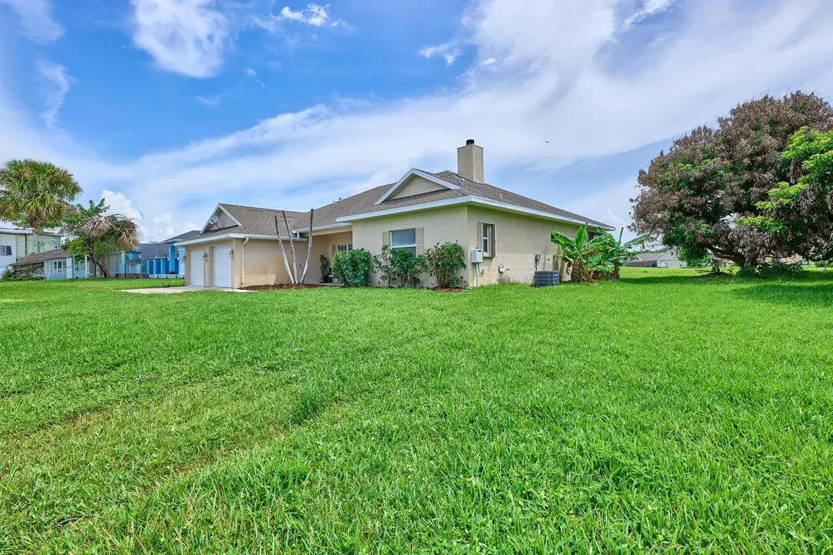 3761 SW WYCOFF Street, Port St. Lucie FL 34953