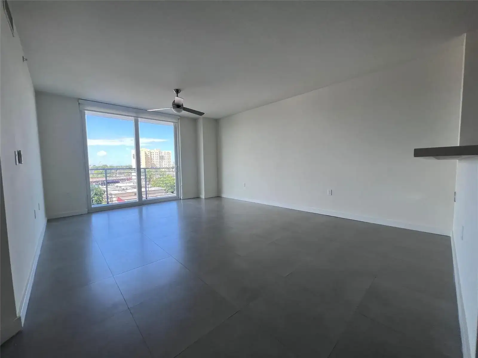 729 NW 2 Street # 605, Miami FL 33128 photo 3