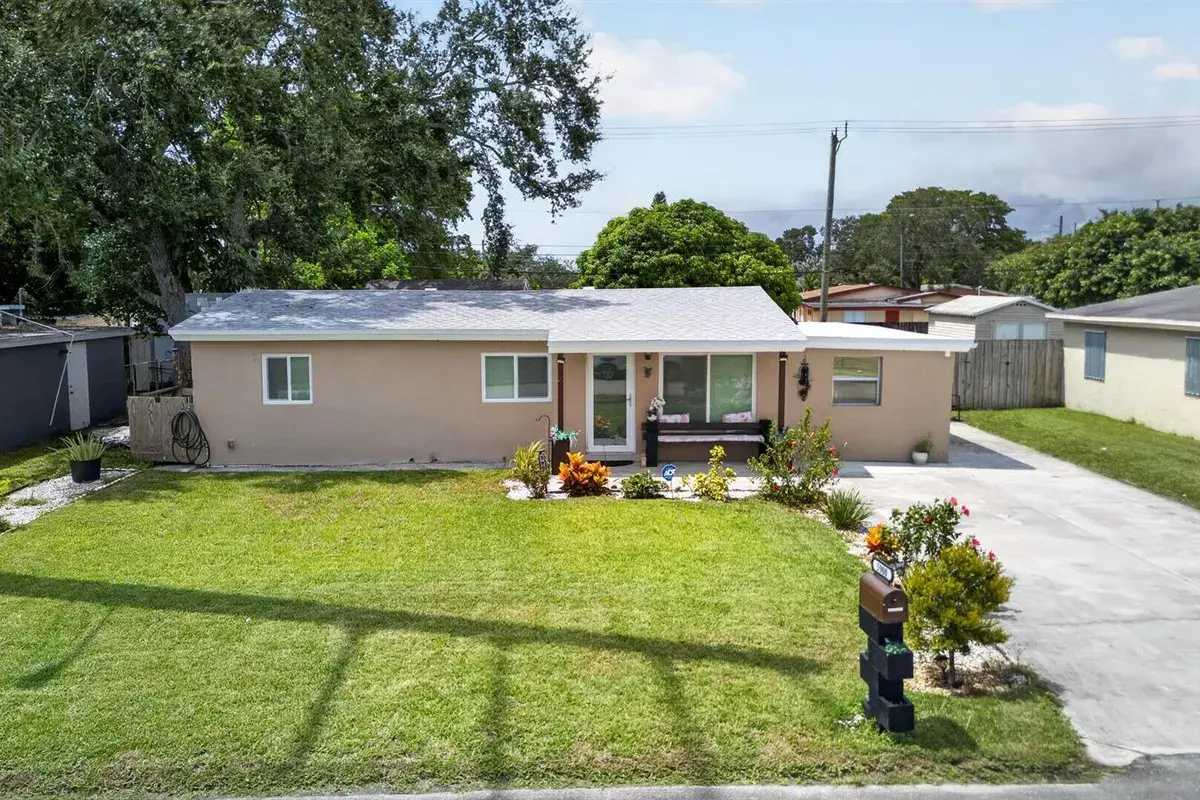 5900 Atlanta Street, Hollywood FL 33021