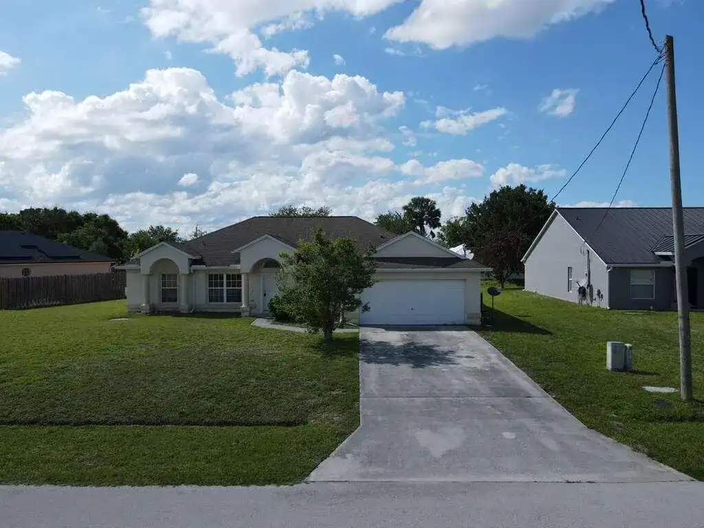 1061 SW Coleman Avenue, Port St. Lucie FL 34953 photo 5