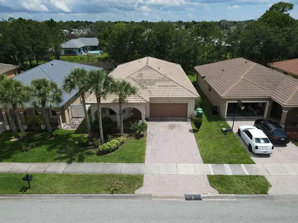 1804 SW Jamesport Drive, Port St. Lucie FL 34953