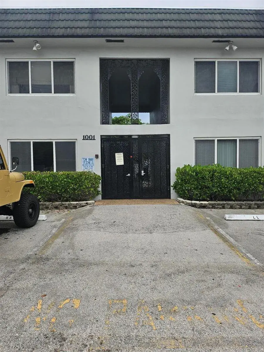 1001 SE 16TH Street # 9, Fort Lauderdale FL 33316