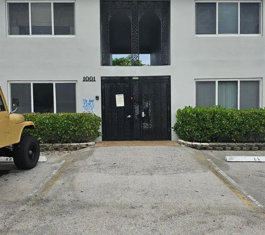 1001 SE 16TH Street # 9, Fort Lauderdale FL 33316