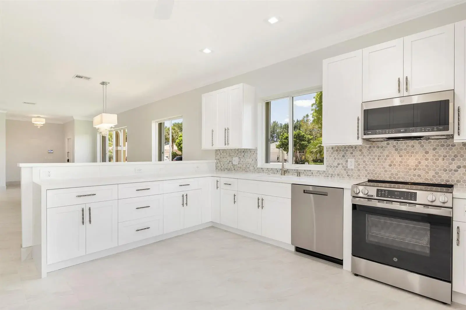 9119 Bay Point Circle, West Palm Beach FL 33411