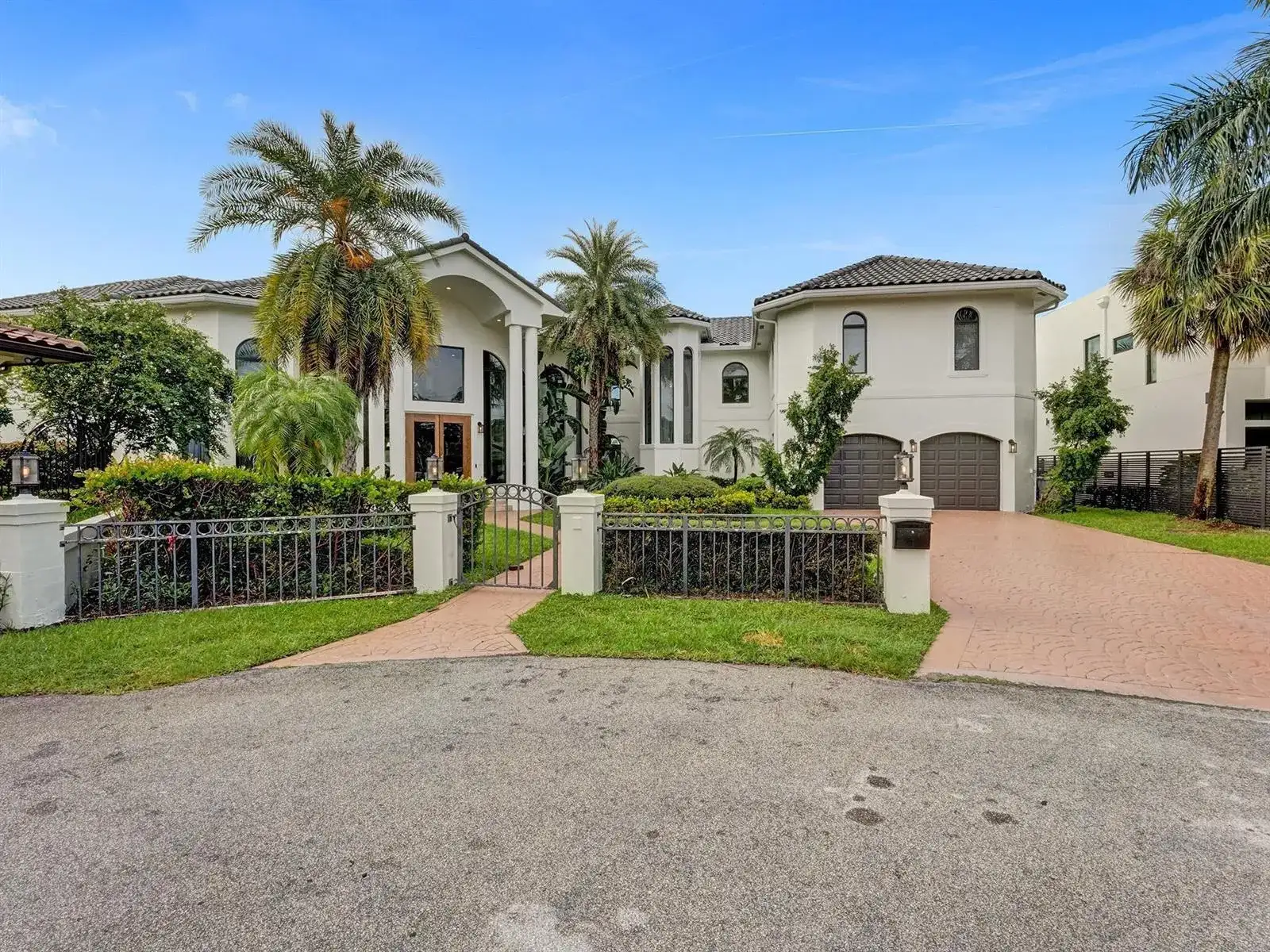 2584 SE 12TH Street, Pompano Beach FL 33062 photo 3