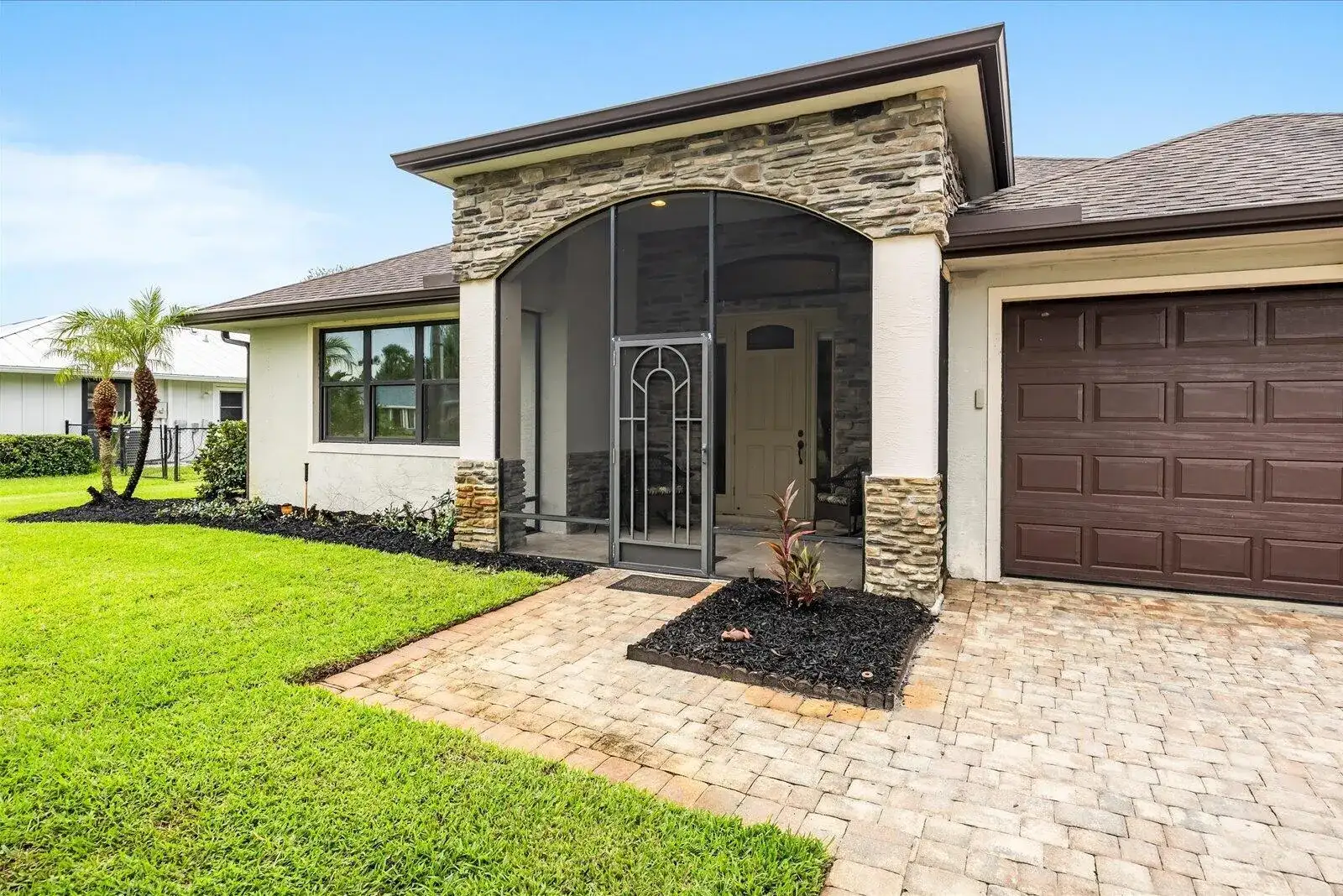 5103 Echo Pines Circle E, Fort Pierce FL 34951 photo 2