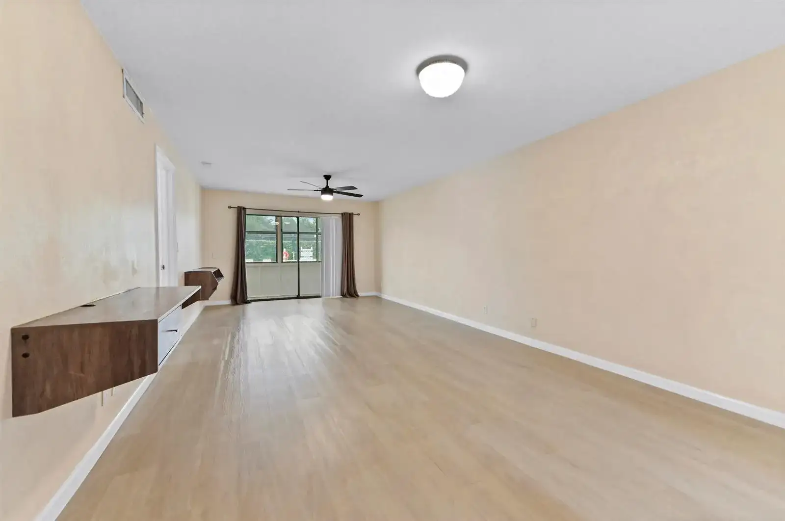 126 Sparrow Drive # 22A, Royal Palm Beach FL 33411 photo 2