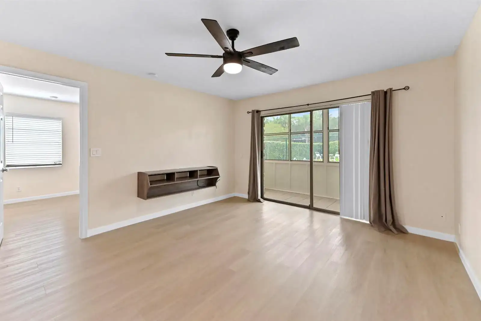 126 Sparrow Drive # 22A, Royal Palm Beach FL 33411 photo 5