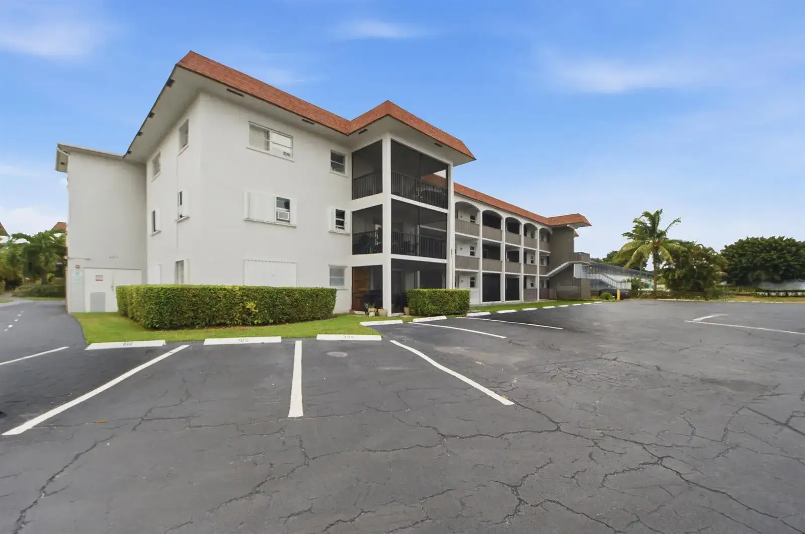 651 PINE Drive # 309, Pompano Beach FL 33060 photo 3