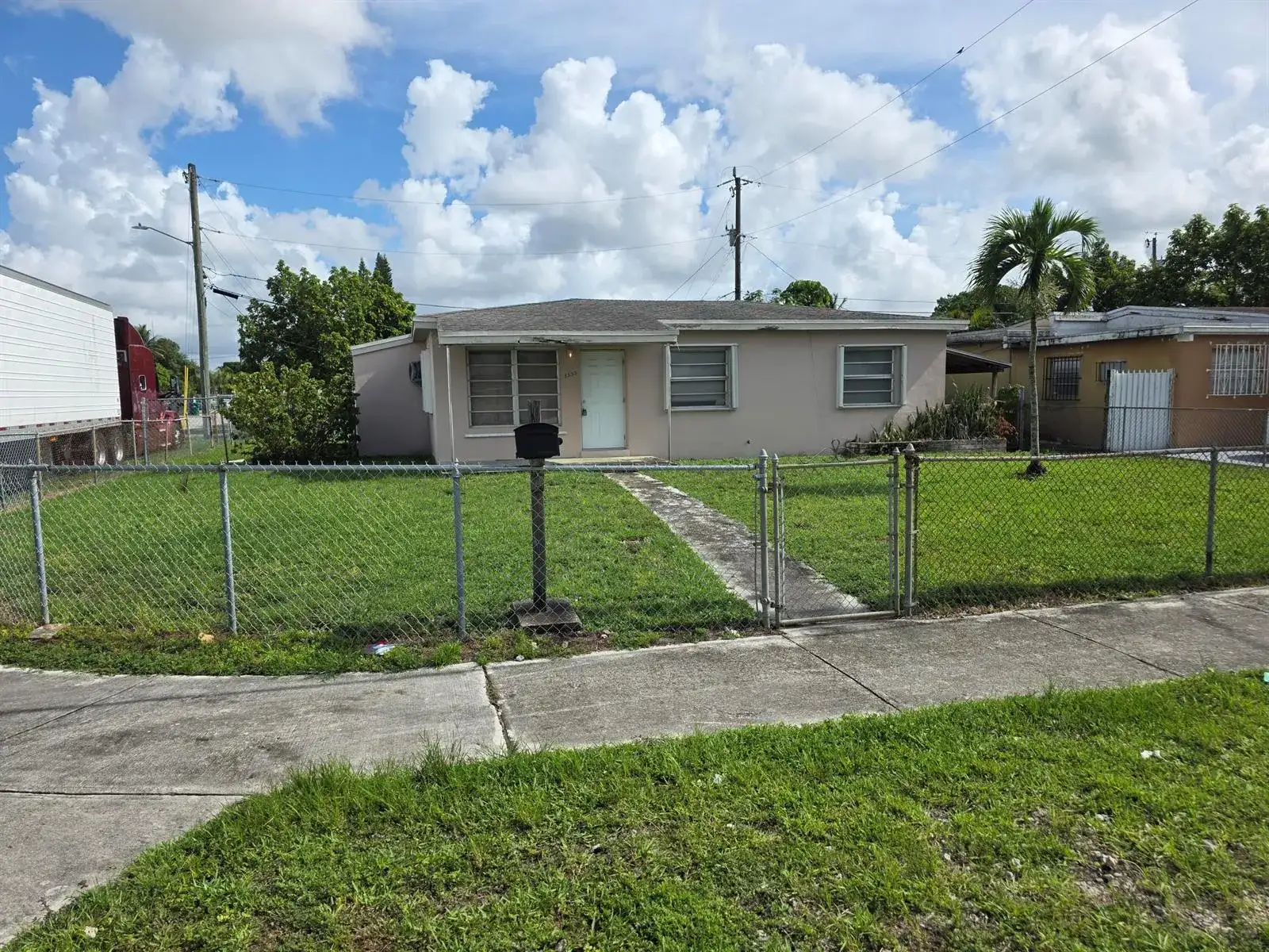 3555 NW 95th Street, Miami FL 33147 photo 4