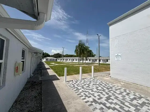 4393 Windsor Avenue # 25, West Palm Beach FL 33407 photo 3