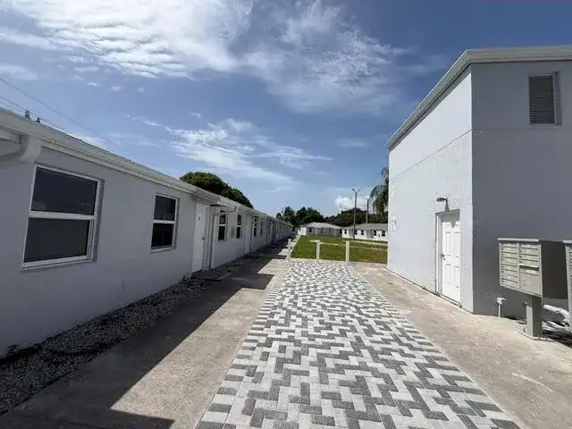 4393 Windsor Avenue # 25, West Palm Beach FL 33407 photo 5