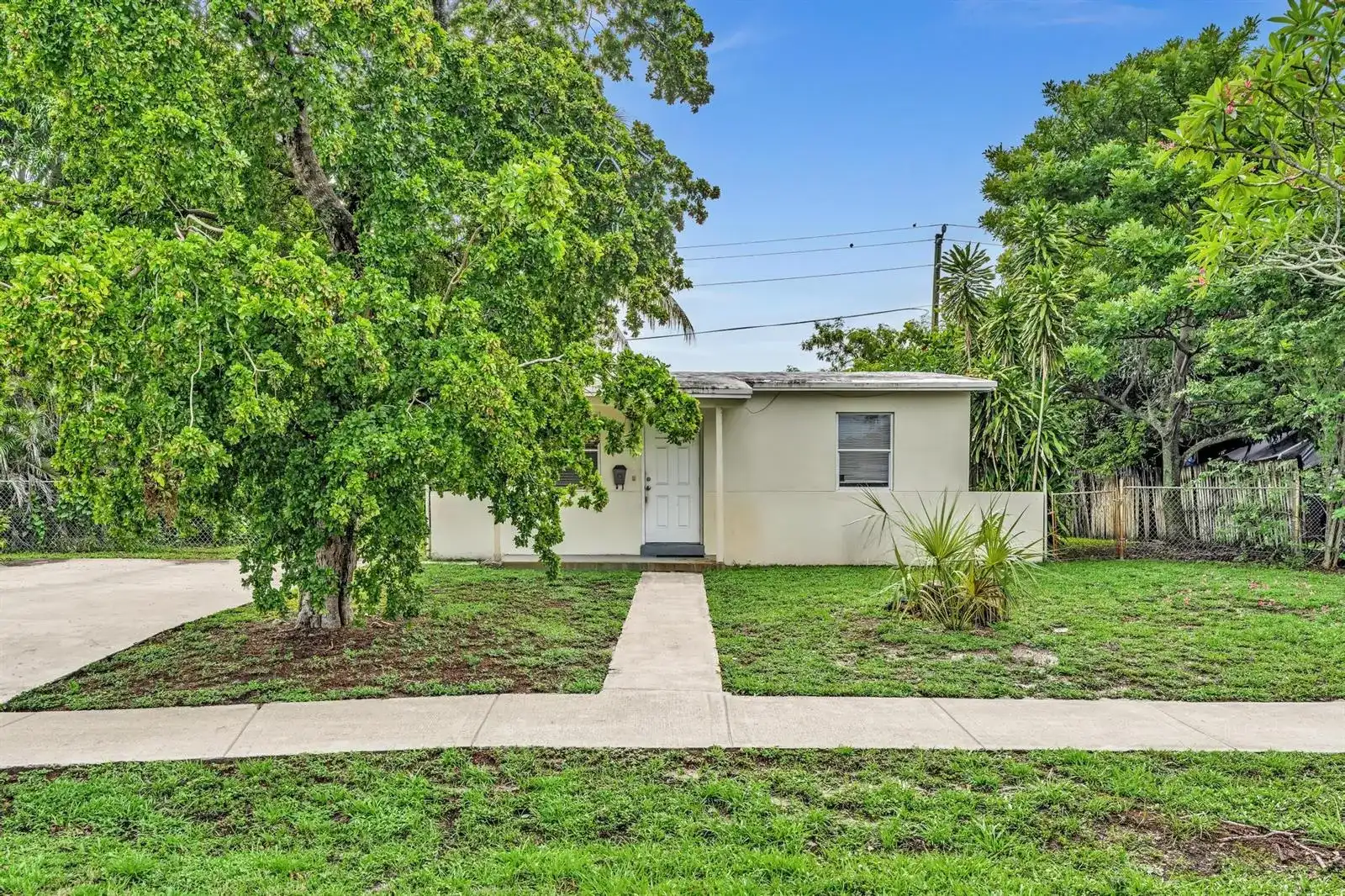 4936 NE 14TH Avenue, Pompano Beach FL 33064