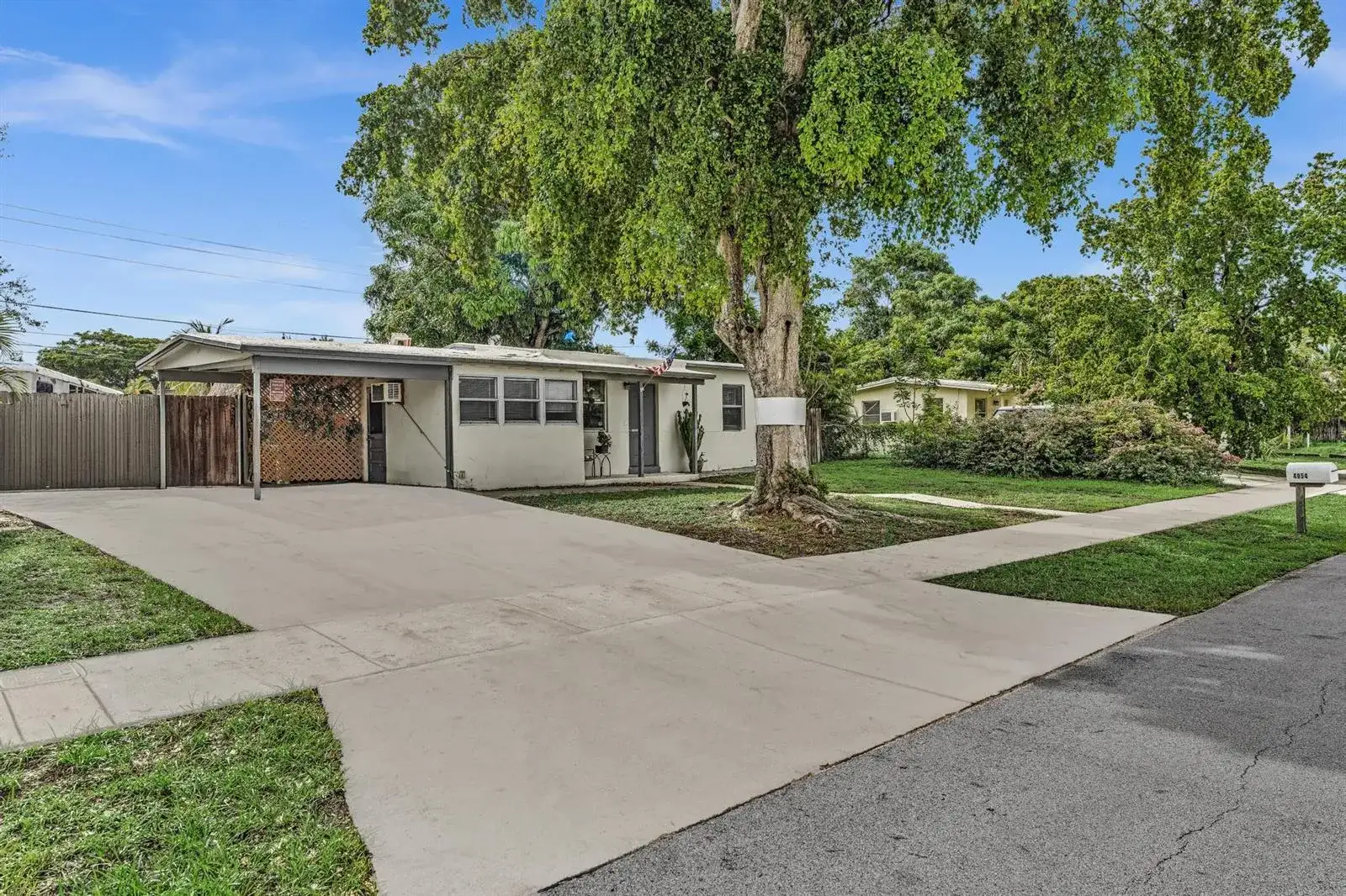 4954 NE 14TH Avenue, Pompano Beach FL 33064 photo 3