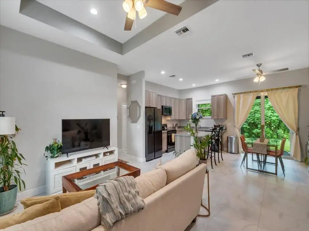 1725 20TH Avenue, Vero Beach FL 32960 photo 4