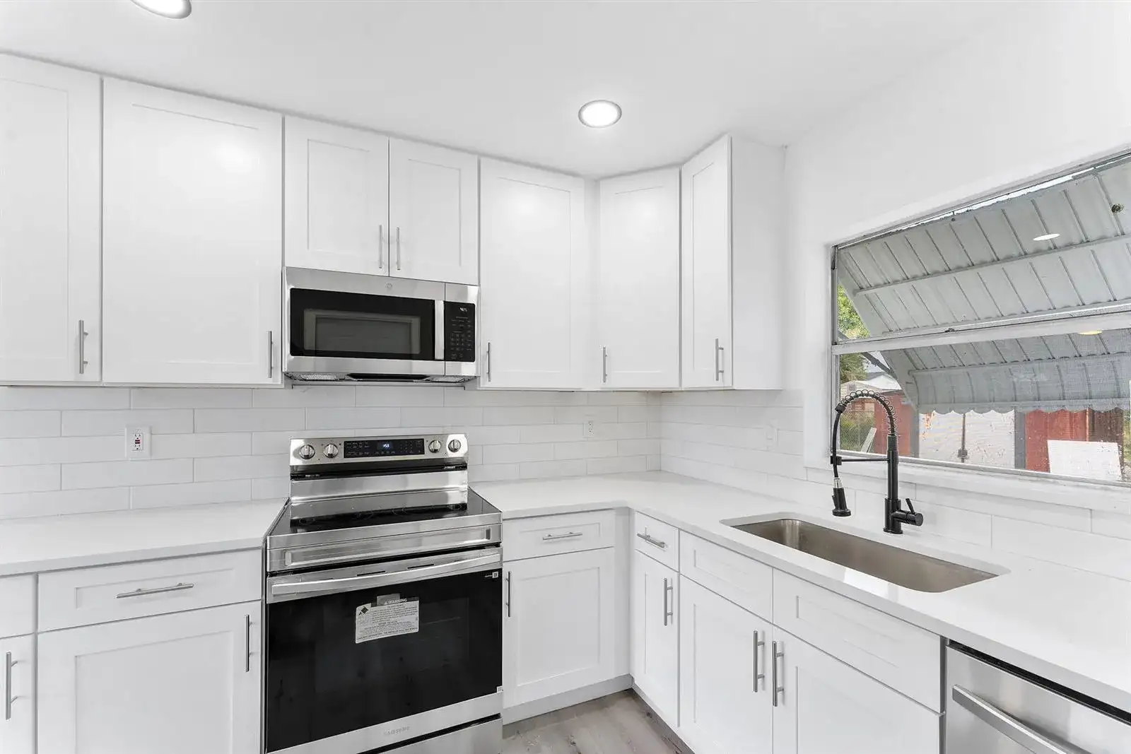 316 NW 6th Court, Deerfield Beach FL 33441 photo 5