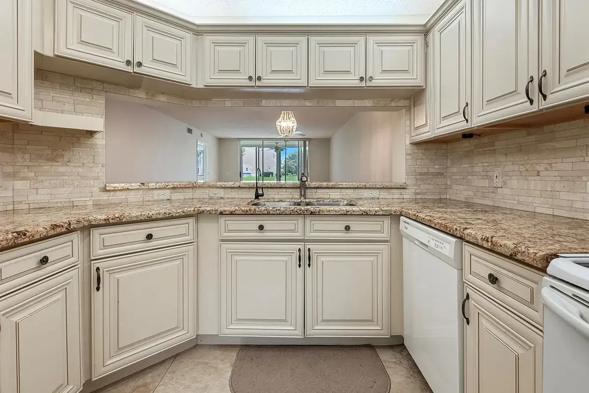 10111 NW 24TH Place # 106, Sunrise FL 33322