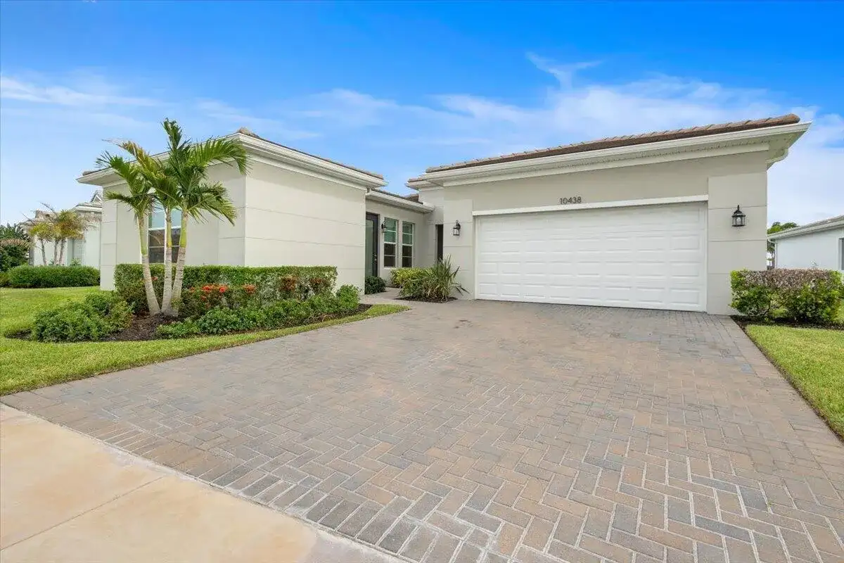 10438 SW AQUILA Way, Port St. Lucie FL 34987 photo 3