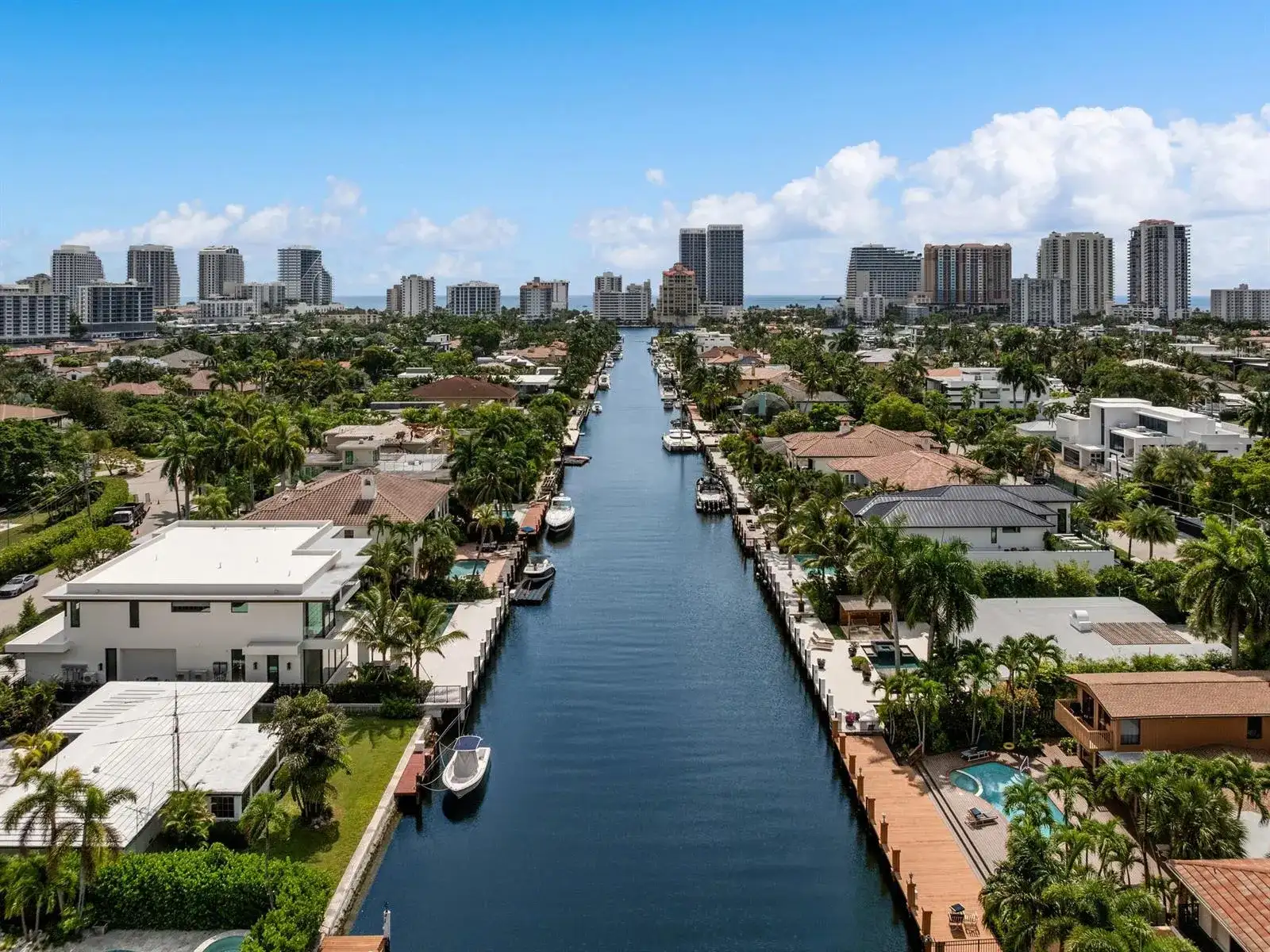 2400 Barcelona Drive, Fort Lauderdale FL 33301 photo 4
