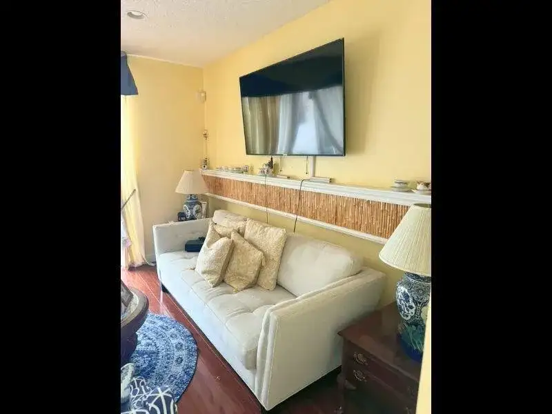 13164 NW 9TH Court, Pembroke Pines FL 33028 photo 2