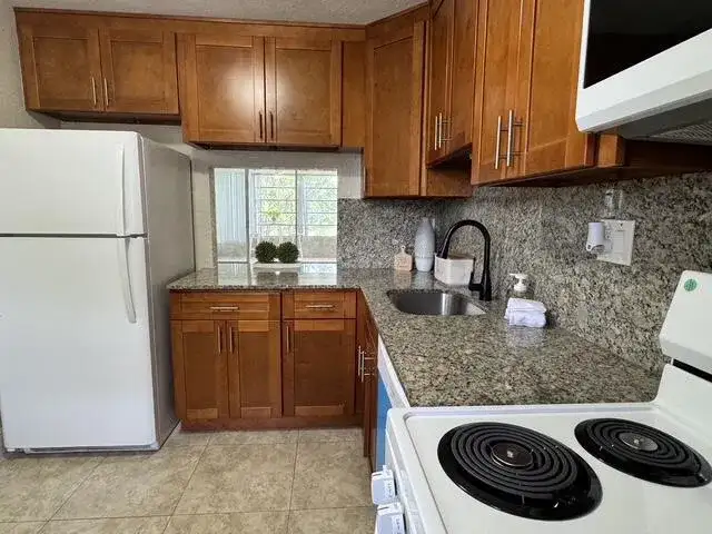 8411 LAGOS DE CAMPO Boulevard # 204U, Tamarac FL 33321 photo 4