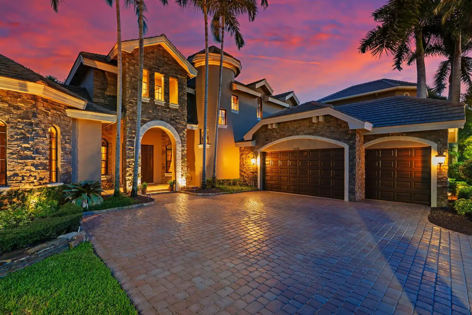 10538 VERSAILLES Boulevard, Wellington FL 33449 photo 4