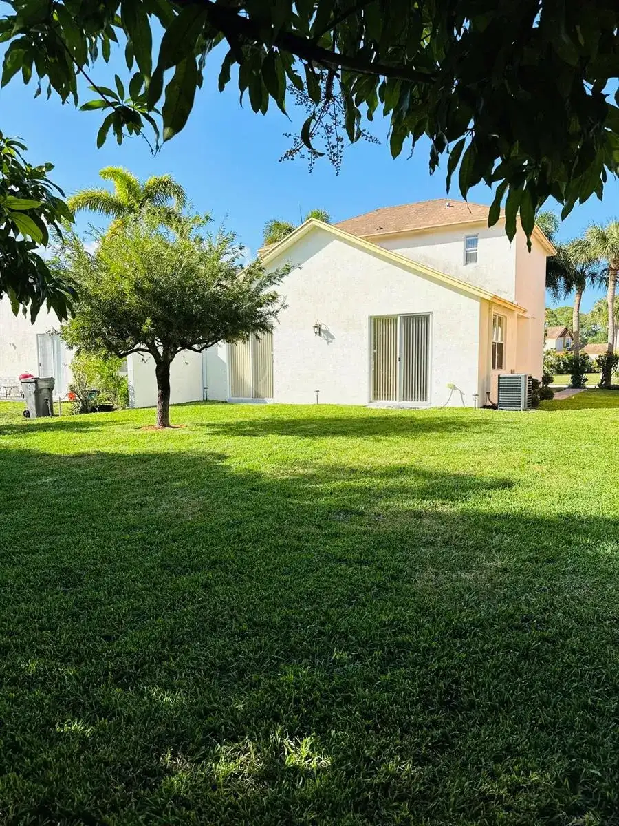 5780 Azalea Circle, West Palm Beach FL 33415 photo 3