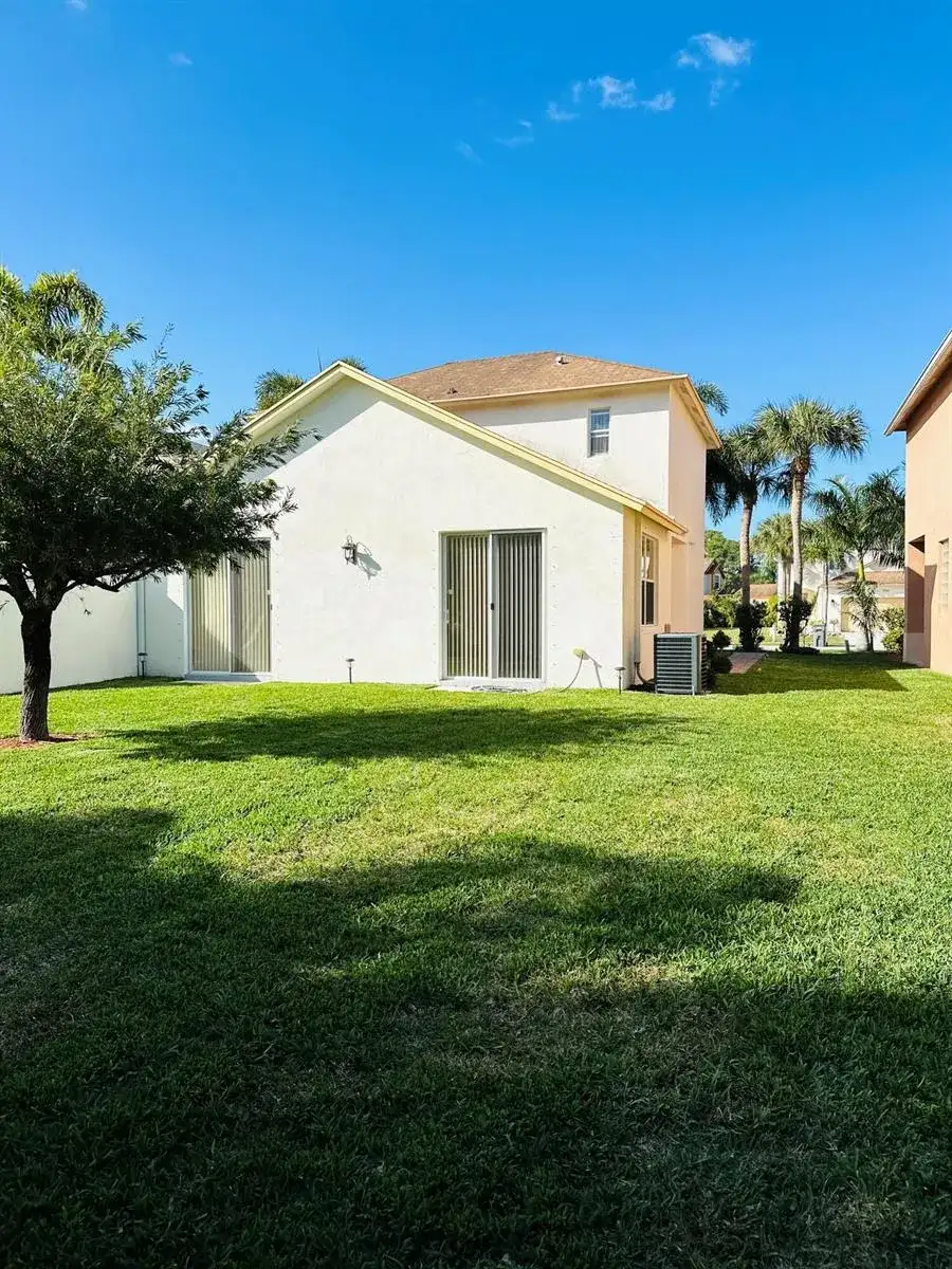 5780 Azalea Circle, West Palm Beach FL 33415 photo 4
