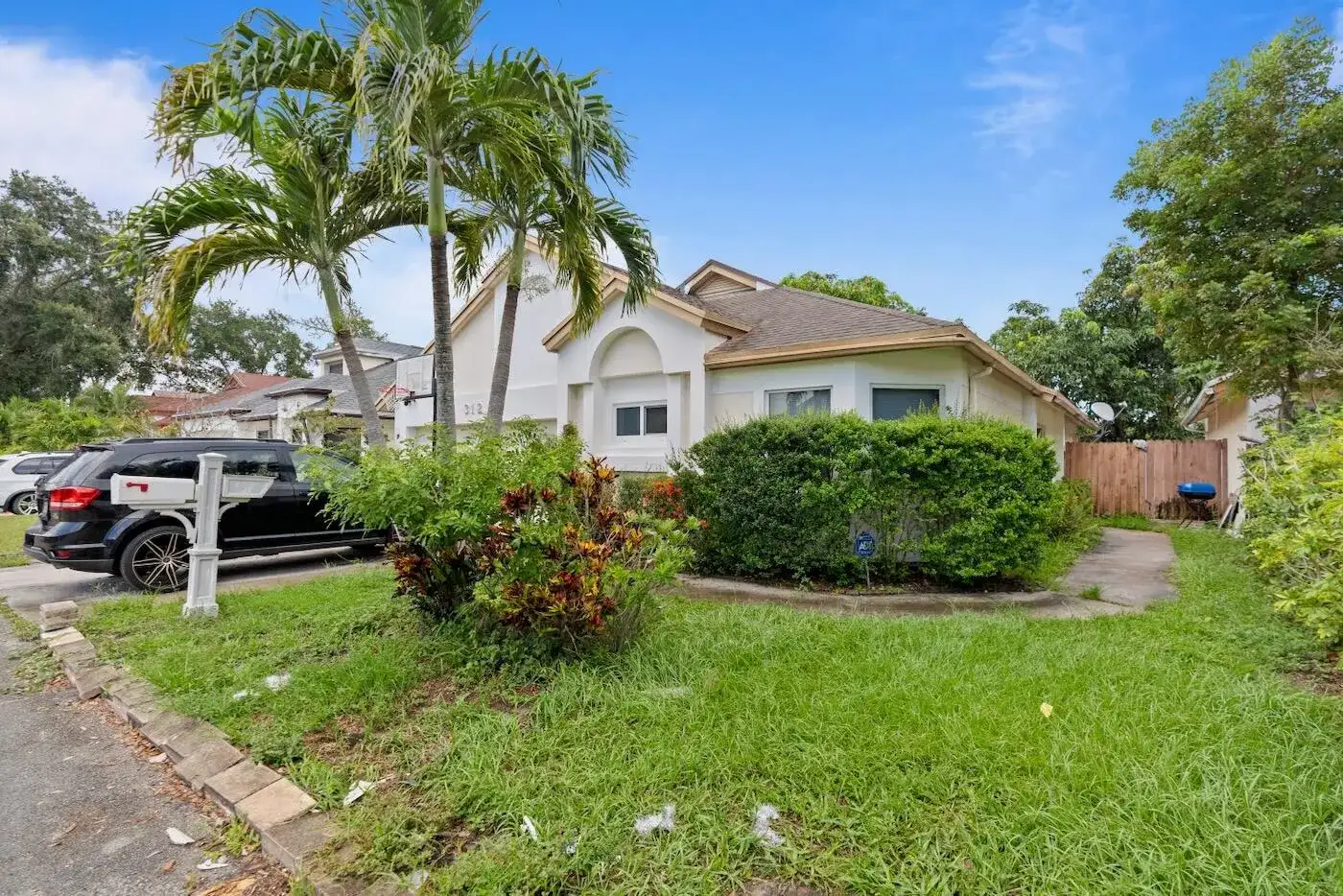 312 BISHOP Road, North Lauderdale FL 33068 photo 3
