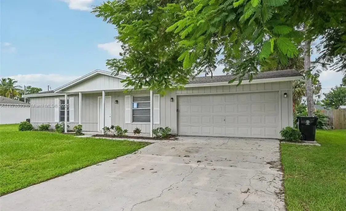412 NW CORNELL Avenue, Port St. Lucie FL 34983 photo 2