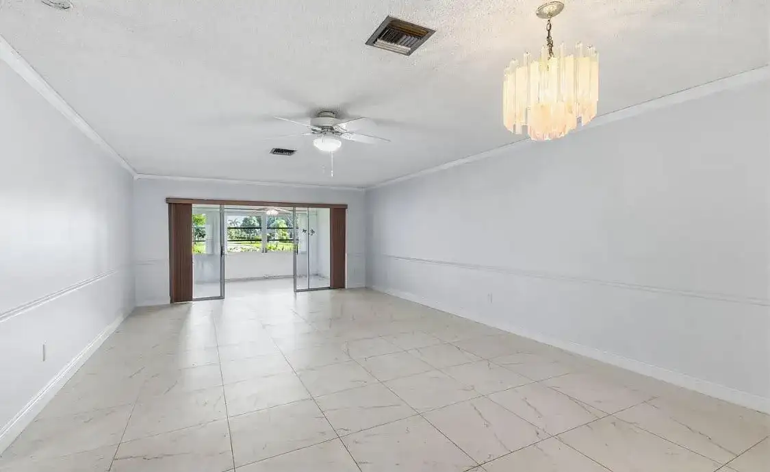 5725 FERNLEY Drive E # 2, West Palm Beach FL 33415 photo 4