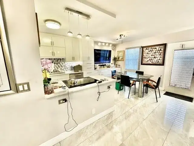 3008 Guildford A, Boca Raton FL 33434 photo 3