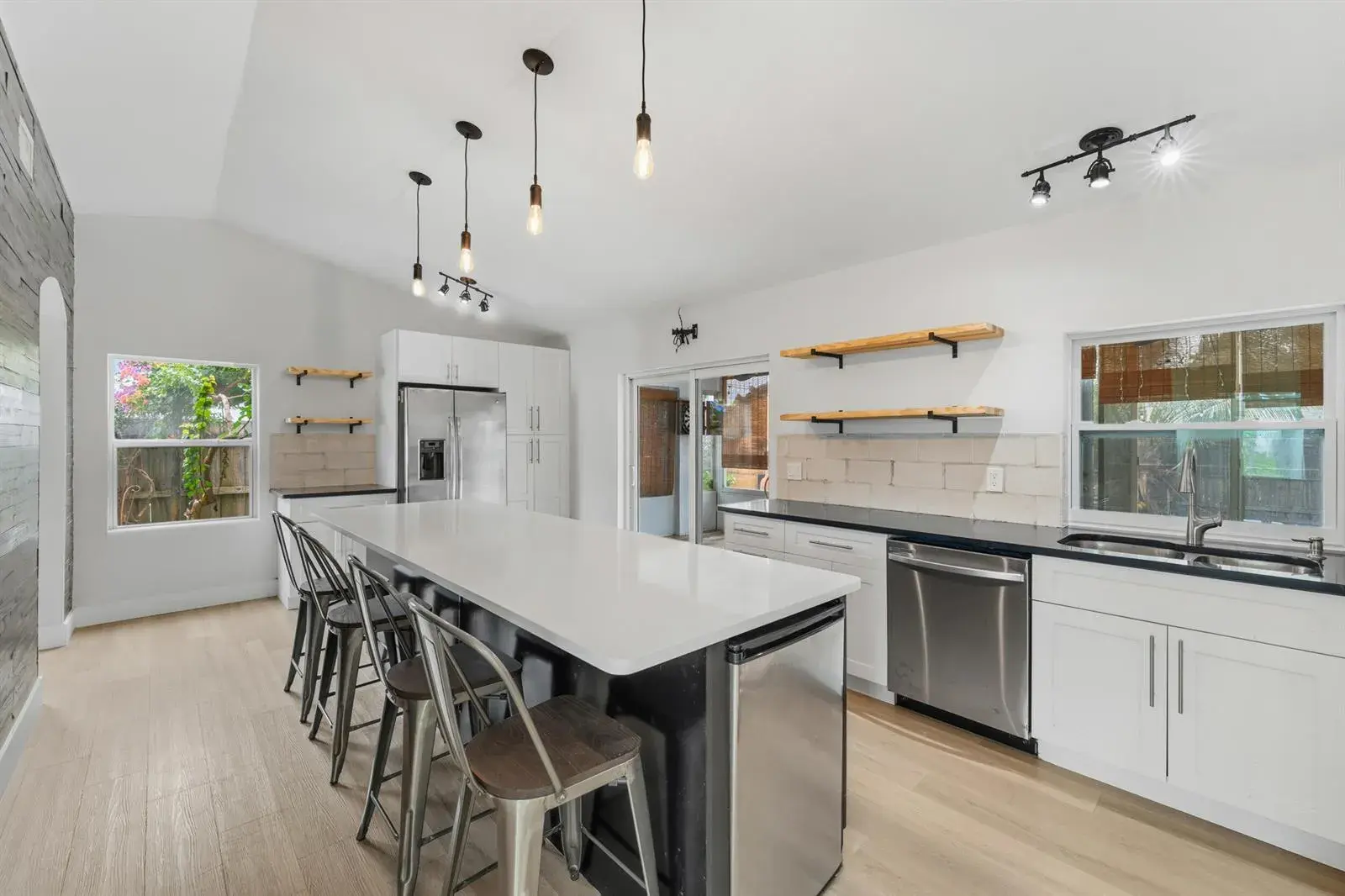 1127 NW 9th Street, Boynton Beach FL 33426