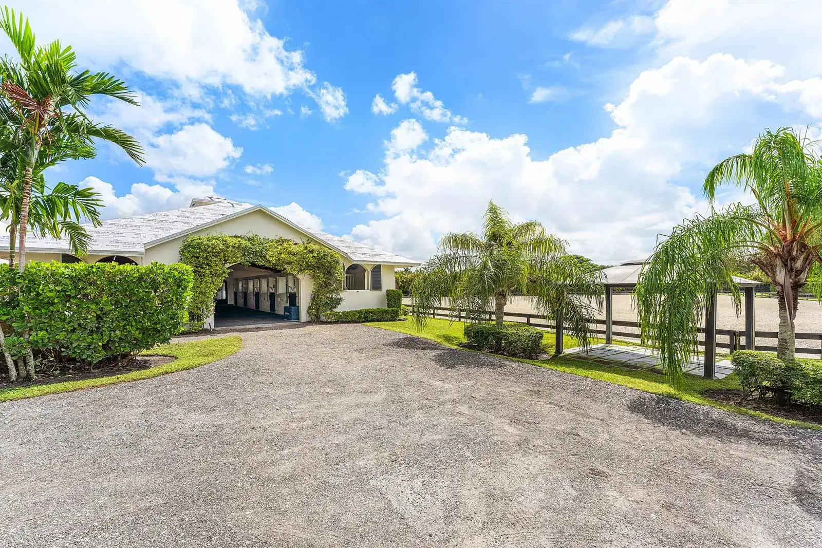 14155 EQUESTRIAN Way, Wellington FL 33414 photo 2
