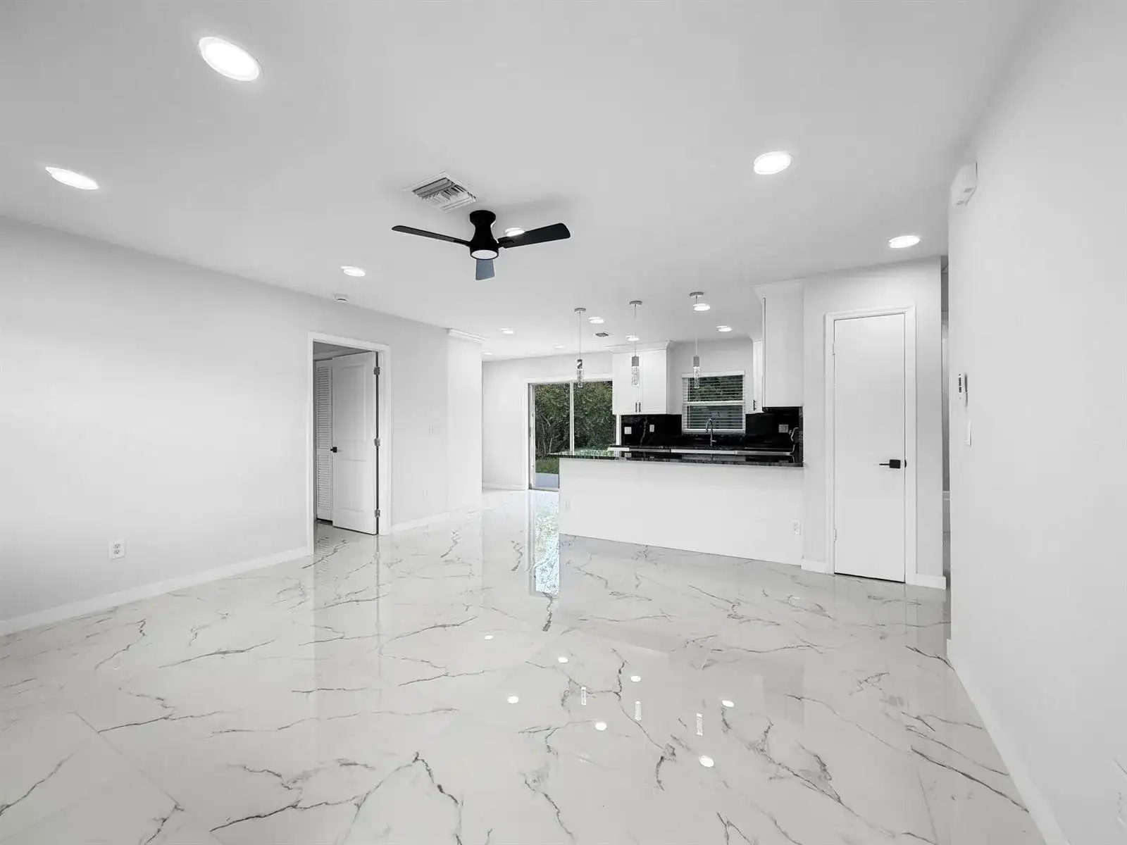 2030 NE 1st Lane, Boynton Beach FL 33435 photo 5