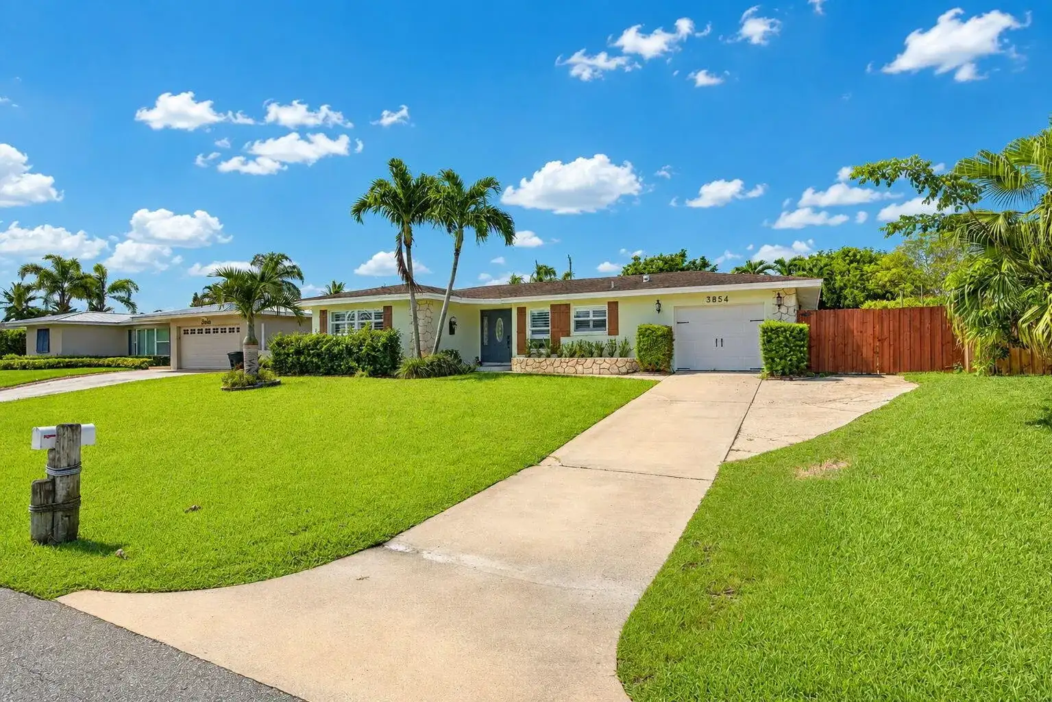 3854 BUTTERCUP Circle S, Palm Beach Gardens FL 33410 photo 3