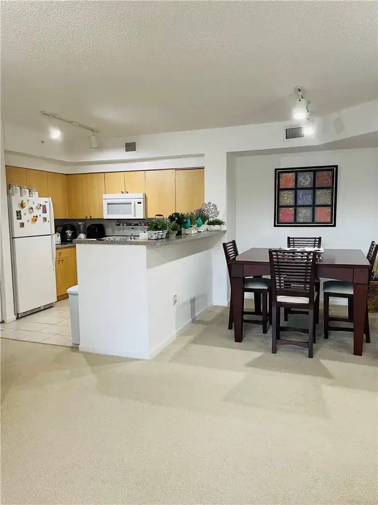 8020 N NOB HILL Road # 206, Tamarac FL 33321 photo 4