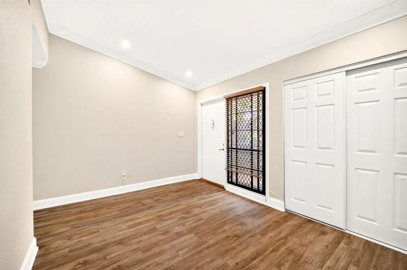 921 NW 122ND Terrace, Pembroke Pines FL 33026 photo 5