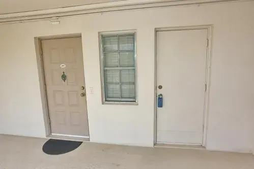 2801 N PALM AIRE Drive # 405, Pompano Beach FL 33069