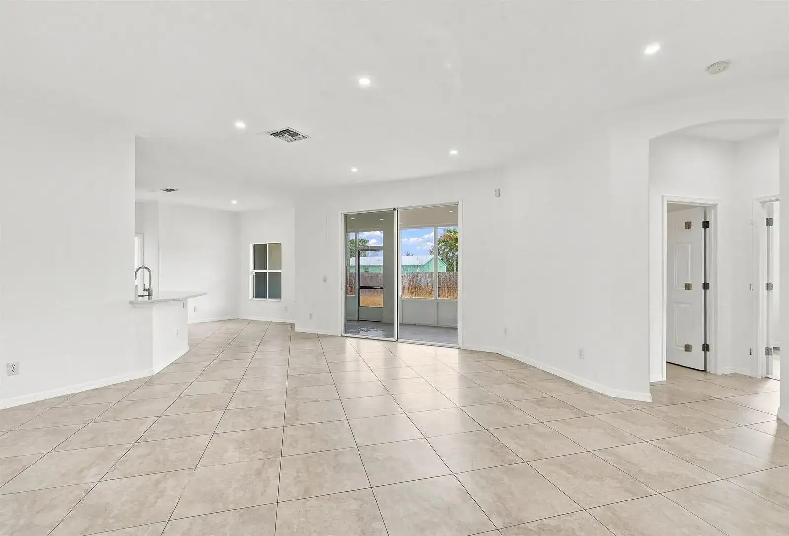 1787 SW CAMEO Boulevard, Port St. Lucie FL 34953 photo 4