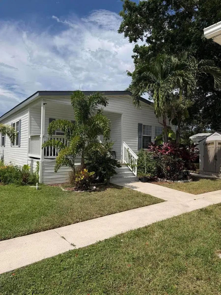 2555 PGA Boulevard # 303, Palm Beach Gardens FL 33410 photo 2