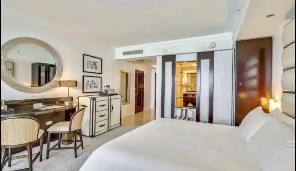 4391 Collins Avenue # 1913, Miami Beach FL 33140 photo 5